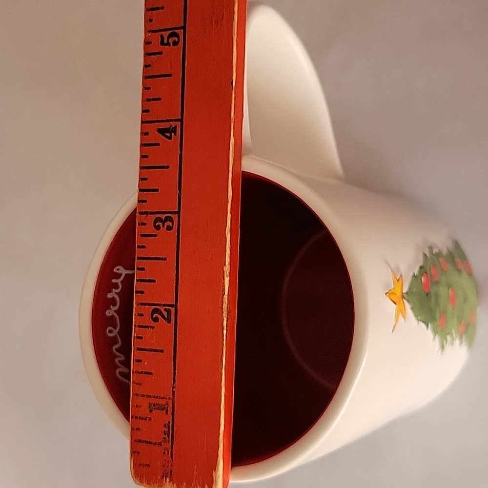 Pair of Christmas Tree Merry Mugs From The Artisan Collection - Picture 6 of 6